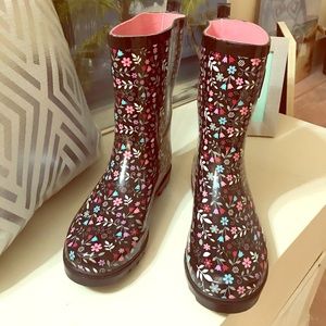 Dressy rainboots